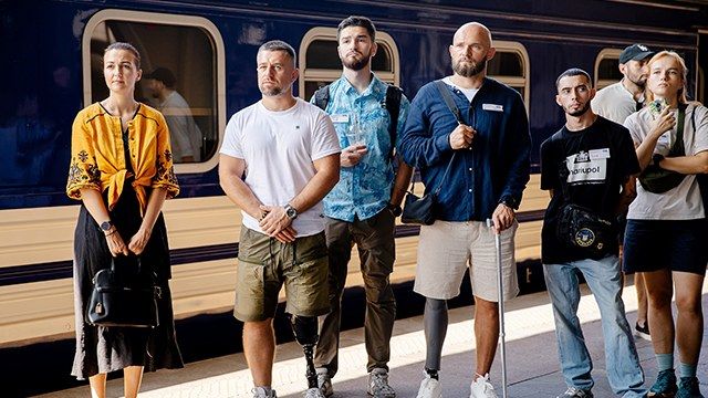 Ведучий ICTV2 Олександр Швачка відвідав презентацію Страгегії безбарʼєрності Укрзалізниці до 2030 року