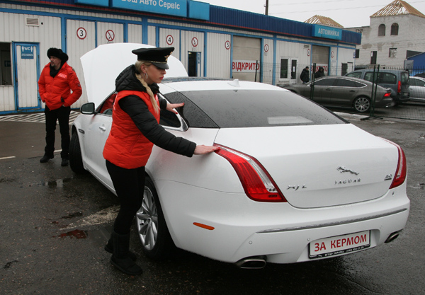 Jaguar притягує наче магніт! Jaguar притягує наче магніт!