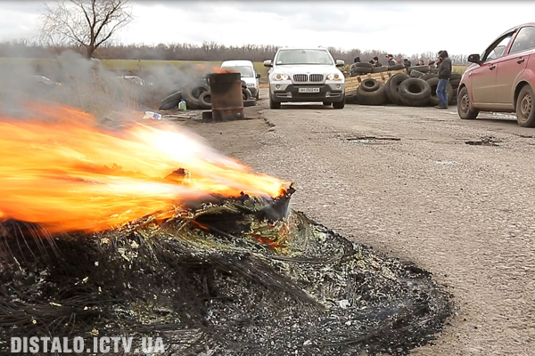 Хто будує барикади на Донбасі? "Дістало!" розбереться Хто будує барикади на Донбасі? "Дістало!" розбереться